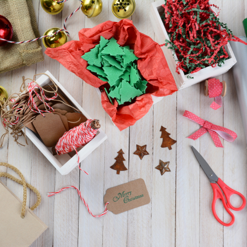 4 Aesthetic Ways To Wrap Your Christmas Present