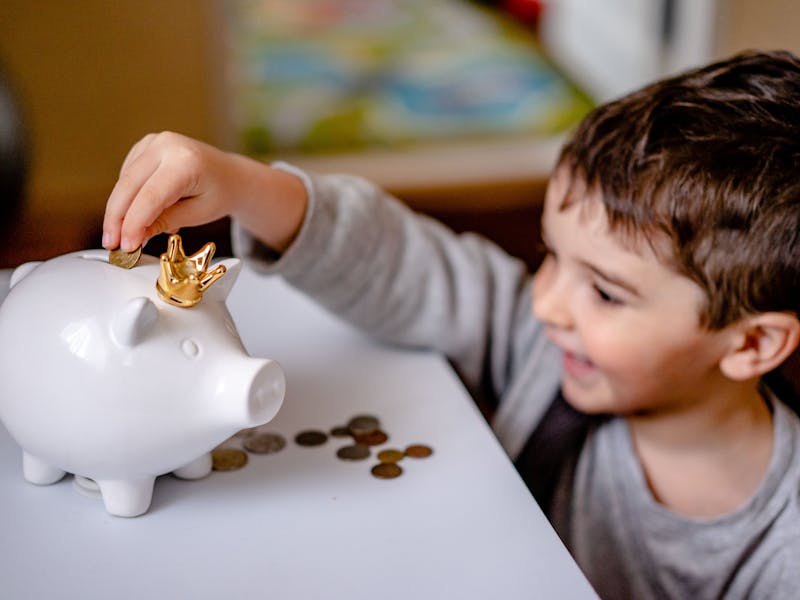 A Guide to Setting Up Your Baby's First Savings Account